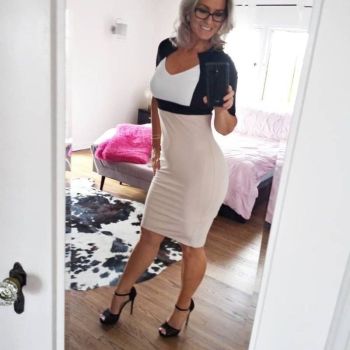 RealHotMilf uit dendermonde (oost-vlaanderen)