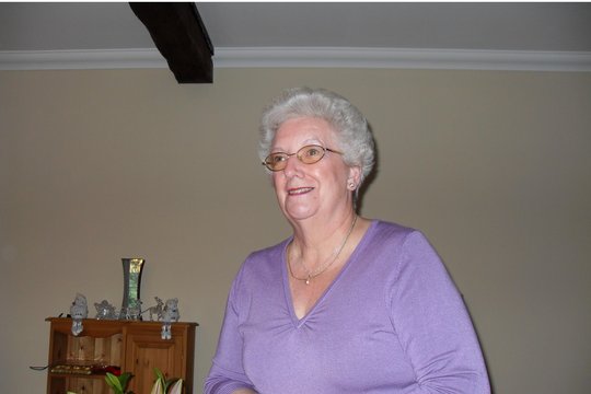 Aljenette is 79 jaar oud.